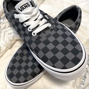 Vans Men’s 8 NEW